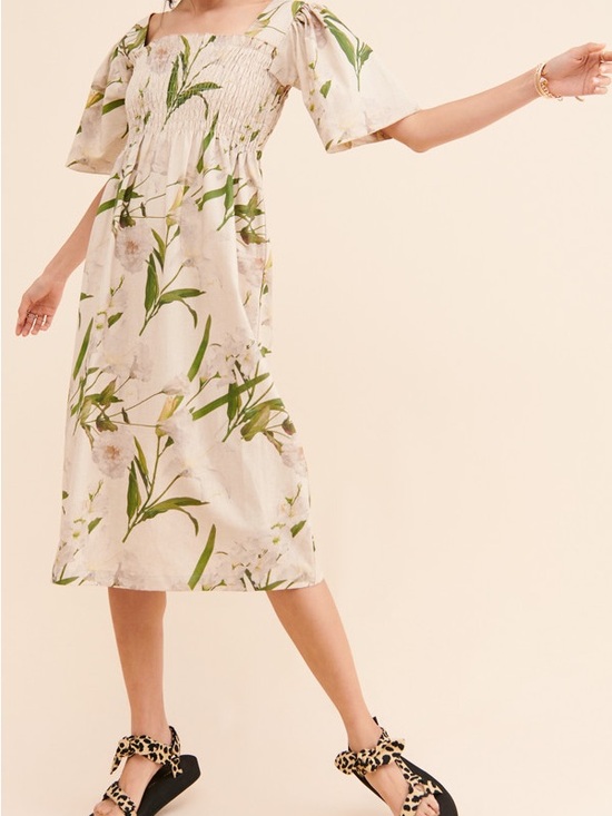 Lisa Says Gah Dresses & Skirts - Lisa Says Gah Smocked Square-Neck Floral Midi Dress in Cream and Green